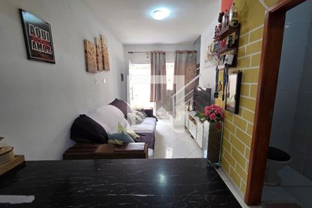 Casa de Condomínio para alugar com 2 quartos, 85m² em Nova Mirim, Praia Grande