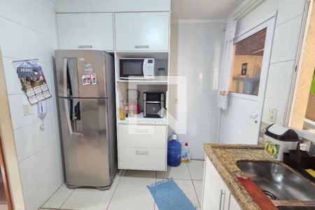 Cozinha de casa de condomínio para alugar com 2 quartos, 85m² em Nova Mirim, Praia Grande