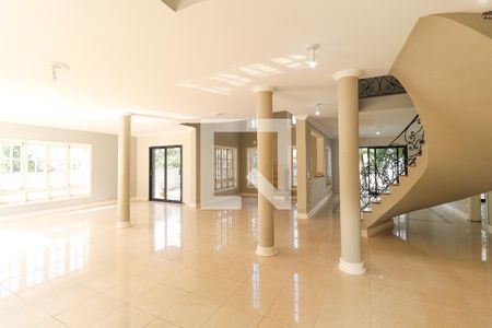 Casa para alugar com 4 quartos, 800m² em Horto Florestal, São Paulo