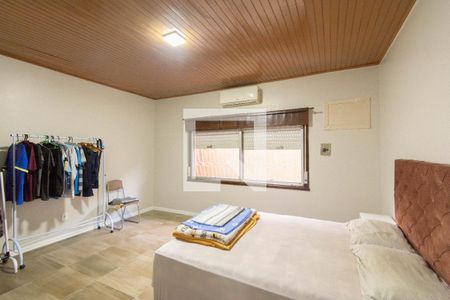 Casa à venda com 4 quartos, 114m² em Rio Branco, Canoas