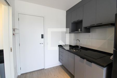 Cozinha de apartamento para alugar com 1 quarto, 33m² em Butantã, São Paulo