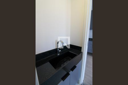 Banheiro de apartamento para alugar com 1 quarto, 33m² em Butantã, São Paulo