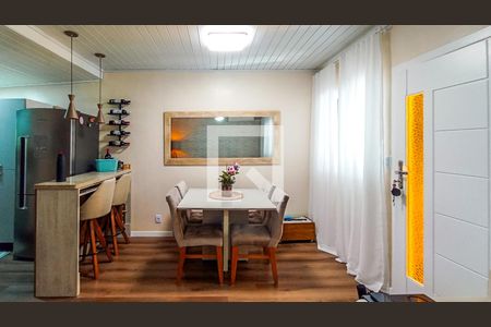 Casa à venda com 2 quartos, 80m² em Vila Nova, Porto Alegre