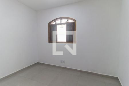 Quarto de casa para alugar com 1 quarto, 50m² em Jardim Camila, Mogi das Cruzes