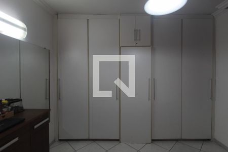 Suite de casa à venda com 3 quartos, 360m² em Copacabana, Belo Horizonte