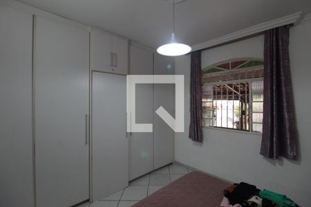 Suite de casa à venda com 3 quartos, 360m² em Copacabana, Belo Horizonte