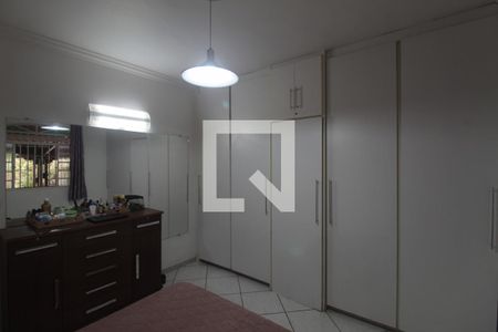 Suite de casa à venda com 3 quartos, 360m² em Copacabana, Belo Horizonte