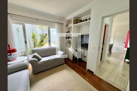 Casa à venda com 3 quartos, 182m² em Vila Elvira, São Paulo