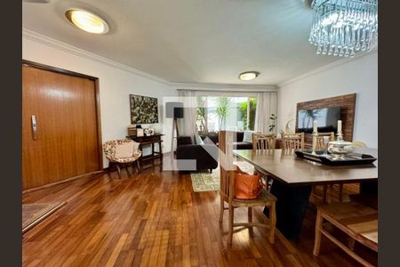 Casa à venda com 3 quartos, 182m² em Vila Elvira, São Paulo