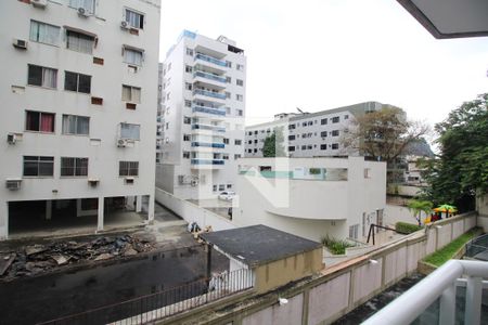 Sala - Vista de apartamento para alugar com 3 quartos, 87m² em Jacarepaguá, Rio de Janeiro