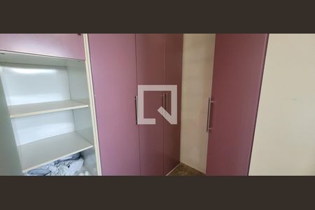 closet suite 1  de apartamento para alugar com 3 quartos, 116m² em Filadélfia, Betim