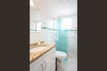 Banheiro da suíte de apartamento à venda com 3 quartos, 85m² em Vila Mussoline, São Bernardo do Campo