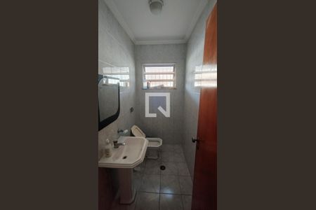 Banheiro de casa à venda com 3 quartos, 101m² em Brasilândia, São Paulo