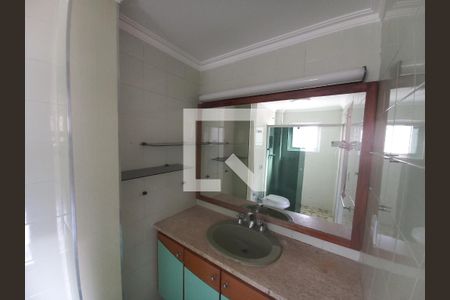 Banheiro do Quarto 1 de apartamento à venda com 3 quartos, 209m² em Higienópolis, São Paulo