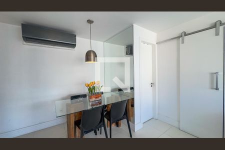 Quarto e sala de apartamento para alugar com 1 quarto, 49m² em Vila Gertrudes, São Paulo