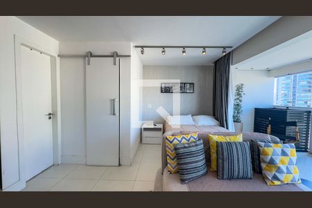 Quarto e sala de apartamento para alugar com 1 quarto, 49m² em Vila Gertrudes, São Paulo