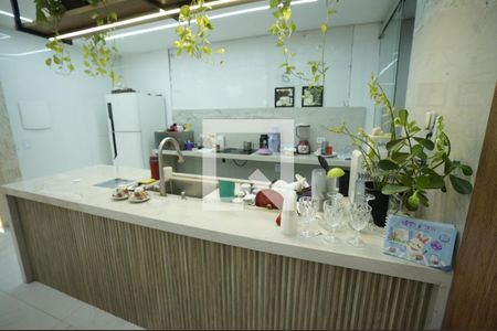 Casa à venda com 3 quartos, 360m² em Jardim Balneario Meia Ponte, Goiânia