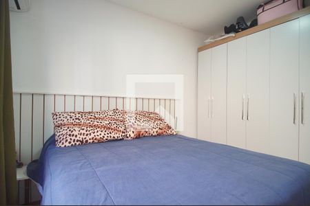 Quarto 2 de apartamento à venda com 2 quartos, 45m² em Santos Dumont, São Leopoldo