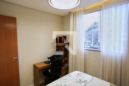 Quarto de apartamento à venda com 2 quartos, 48m² em Palmares, Belo Horizonte