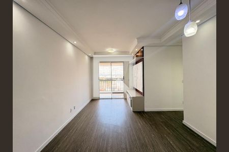 Sala de apartamento para alugar com 3 quartos, 75m² em Jd Eudizia, Santo André