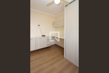 Quarto 1 de apartamento para alugar com 3 quartos, 70m² em Vila Suzana, São Paulo