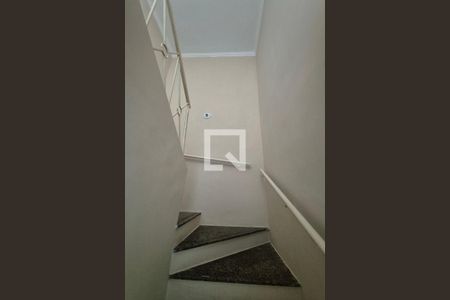 Escada  de casa à venda com 2 quartos, 120m² em Residencial Cosmos, Campinas