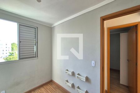 Quarto 2  de apartamento para alugar com 2 quartos, 49m² em Parque das Constelações, Campinas
