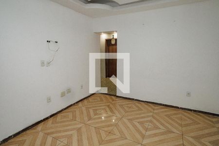 Sala de casa para alugar com 2 quartos, 100m² em Paciência, Rio de Janeiro