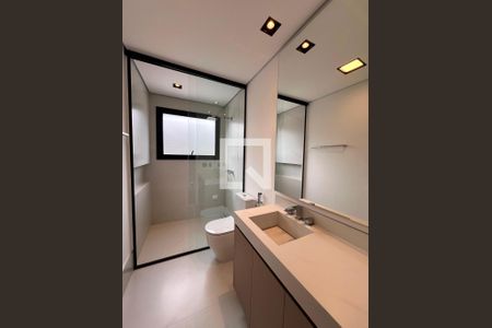 Banheiro de casa de condomínio à venda com 5 quartos, 510m² em Alphaville Residencial Um, Barueri