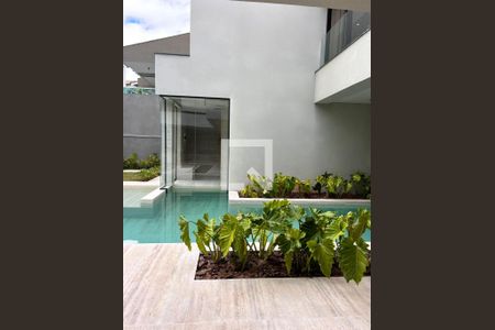 Piscina de casa de condomínio à venda com 5 quartos, 510m² em Alphaville Residencial Um, Barueri