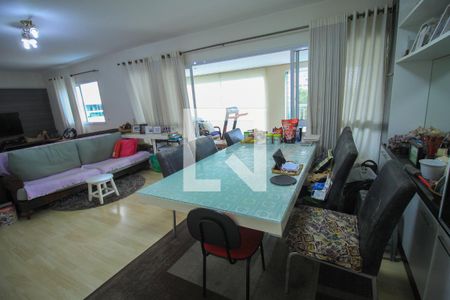 Apartamento à venda com 4 quartos, 206m² em Água Rasa, São Paulo