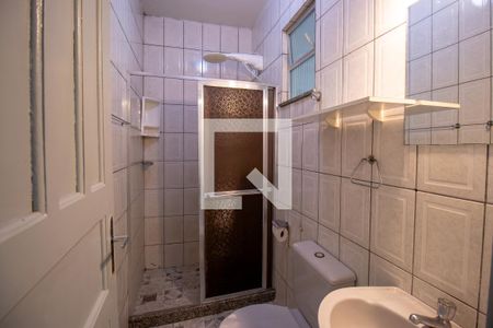 Banheiro da Suíte de casa para alugar com 1 quarto, 50m² em Irajá, Rio de Janeiro