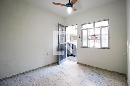 Sala de casa para alugar com 1 quarto, 50m² em Irajá, Rio de Janeiro