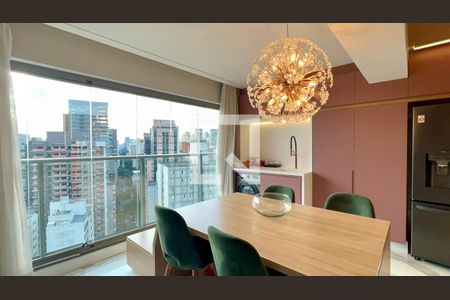 Varanda de apartamento à venda com 2 quartos, 71m² em Jardins, São Paulo
