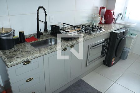 Apartamento para alugar com 2 quartos, 43m² em Parque Rincao, Cotia