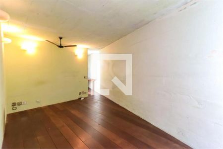 Casa à venda com 4 quartos, 348m² em Jardim Morumbi, São Paulo