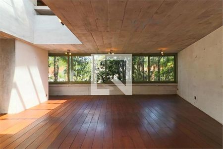 Casa à venda com 4 quartos, 348m² em Jardim Morumbi, São Paulo