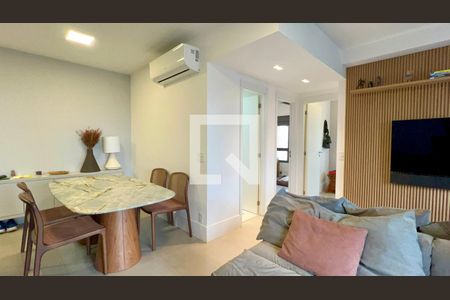 Sala de apartamento à venda com 2 quartos, 71m² em Pinheiros, São Paulo