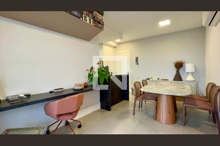 Sala de apartamento à venda com 2 quartos, 71m² em Pinheiros, São Paulo