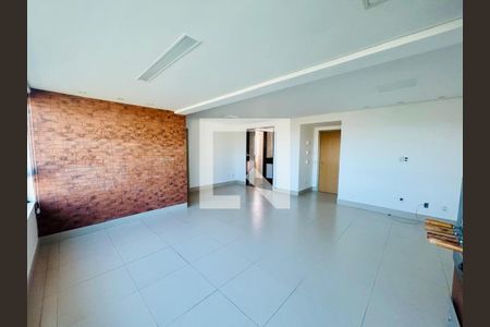 Apartamento para alugar com 4 quartos, 115m² em Estoril, Belo Horizonte