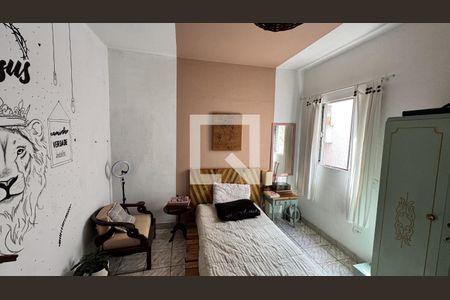 Quarto de casa à venda com 4 quartos, 125m² em Taboão, Diadema