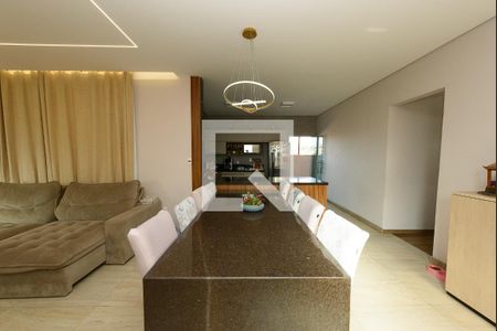 Copa de casa à venda com 3 quartos, 600m² em Lindéia, Contagem