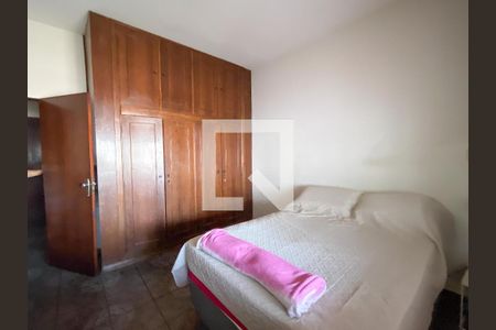 Casa à venda com 2 quartos, 210m² em Milionários, Belo Horizonte