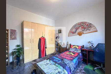Casa à venda com 2 quartos, 210m² em Milionários, Belo Horizonte