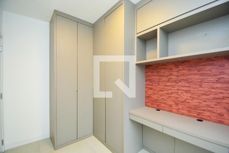 quarto 1 de apartamento para alugar com 2 quartos, 58m² em Vila Madalena, São Paulo
