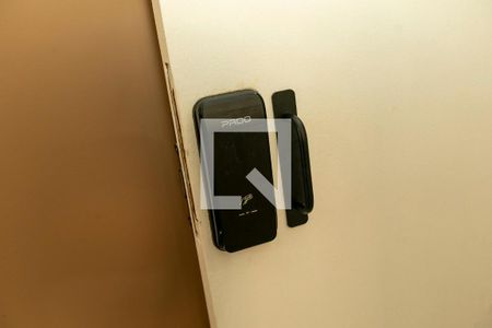 FECHADURA ELETRONICA de apartamento para alugar com 2 quartos, 47m² em Vila 31 de Março, Campinas