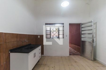 Sala/Cozinha de casa para alugar com 1 quarto, 60m² em Cezar de Souza, Mogi das Cruzes