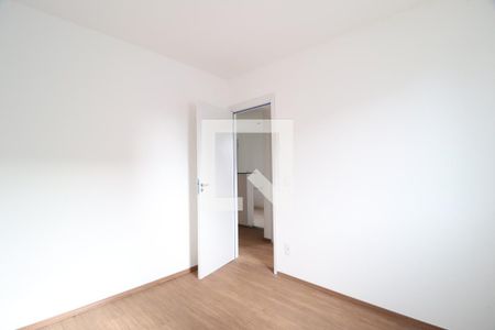 Quarto 1 de apartamento para alugar com 2 quartos, 50m² em Vila Maria, Uberlândia