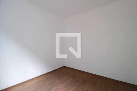 Quarto 1 de apartamento para alugar com 2 quartos, 50m² em Vila Maria, Uberlândia