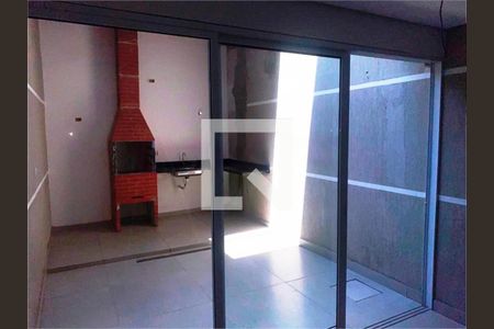 Casa à venda com 3 quartos, 143m² em Jardim Regis, São Paulo